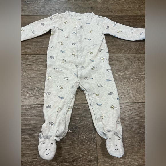 Boys’ Carter’s pajama bundle boys 9 month pajamas 2 pairs pajamas - Picture 2 of 9